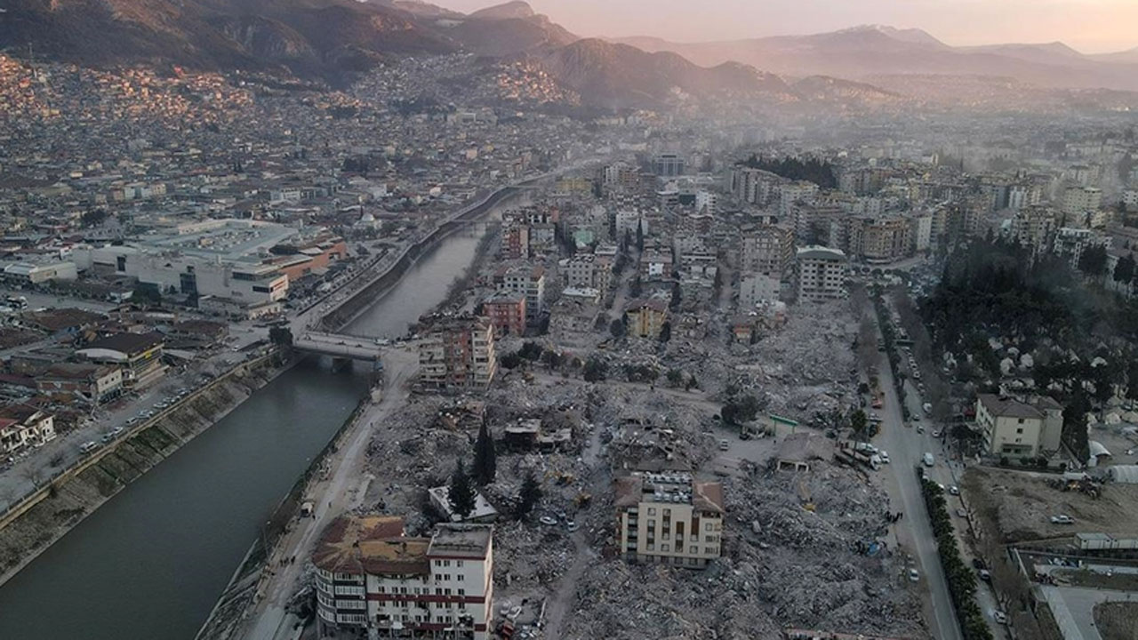 Depremde hayatını kaybeden gazeteciler ve yakınları belli oldu