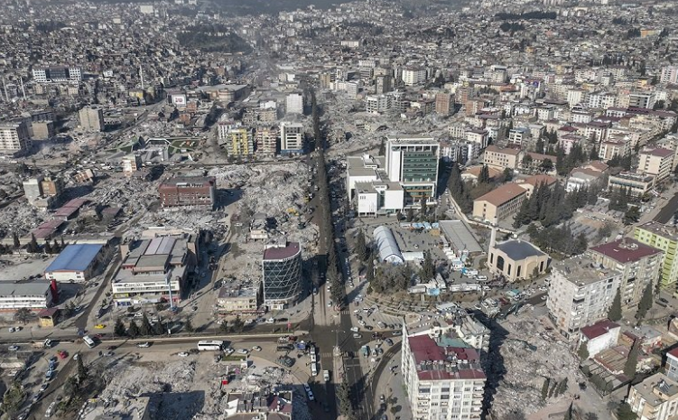 Depremin öncesi ve sonrasına bakın! Yıkımın boyutunu en net özetleyen fotoğraflar