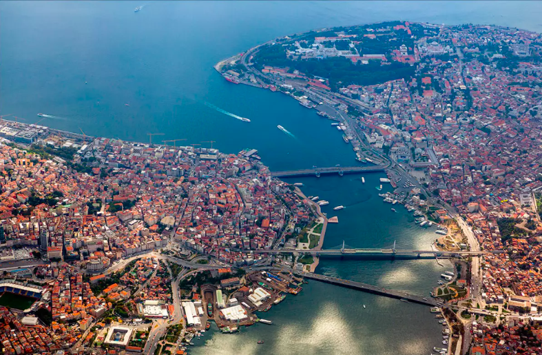 İstanbul'daki riskli ilçeleri göstererek tek tek uyardı! Prof. Taymaz depremin şiddetini de açıkladı