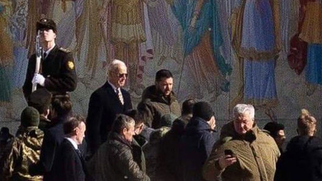 ABD Başkanı Biden, Kiev’de Zelenskiy ile görüştü