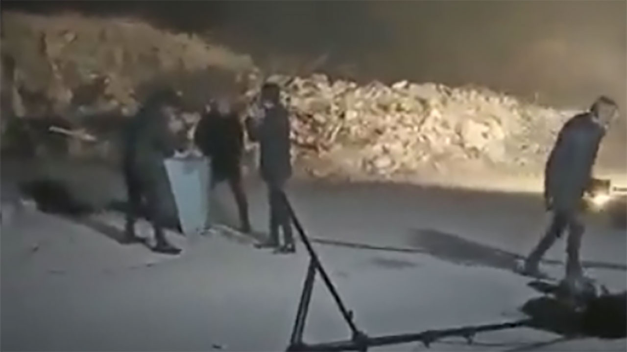 Mehmet Akif Ersoy ve Habertürk ekibi Hatay depremine böyle yakalandı! 'Offf çöktü lan karşı bina çöktü...'