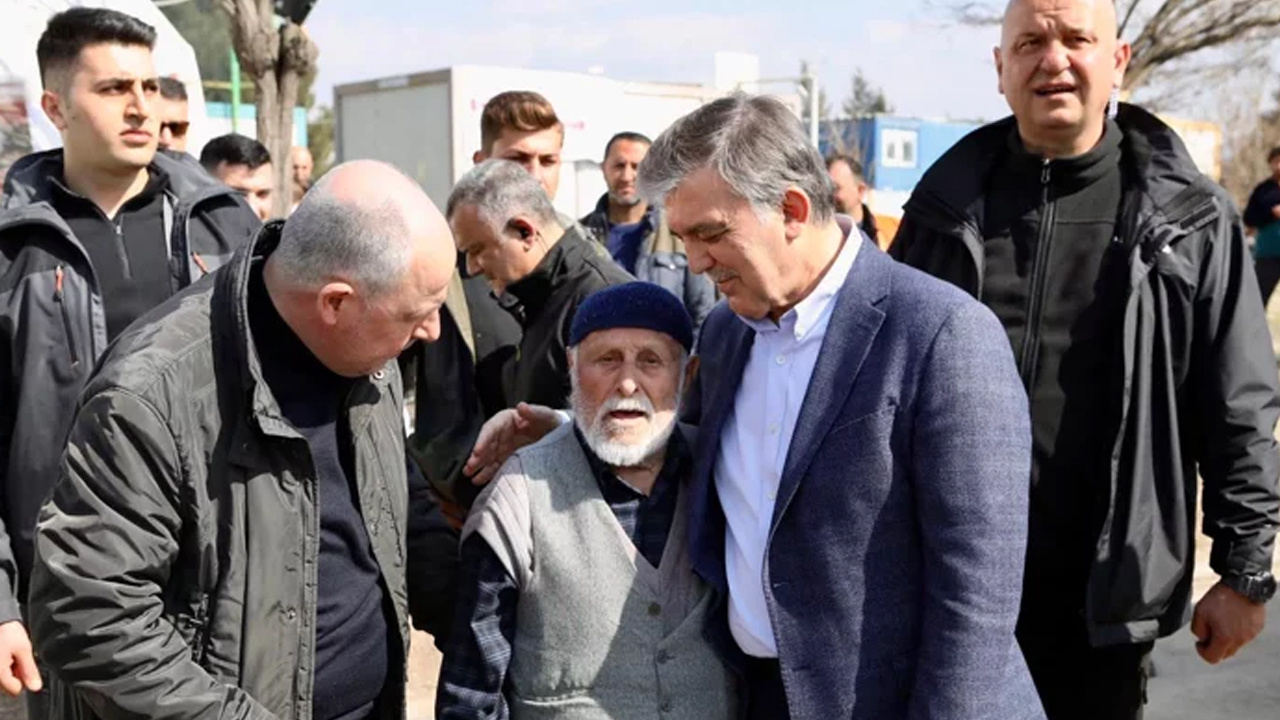 Abdullah Gül deprem bölgesinde: Yaralarımızı hep birlikte saracağız