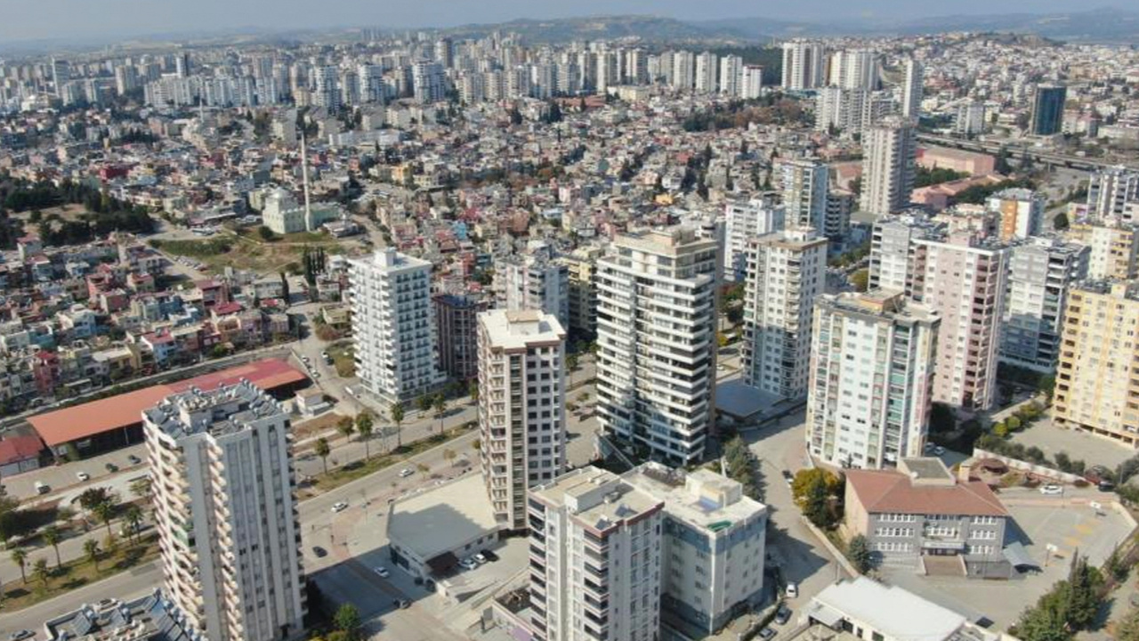 Adana'da hasar görmeyen dairelerin fiyatı uçuşa geçti
