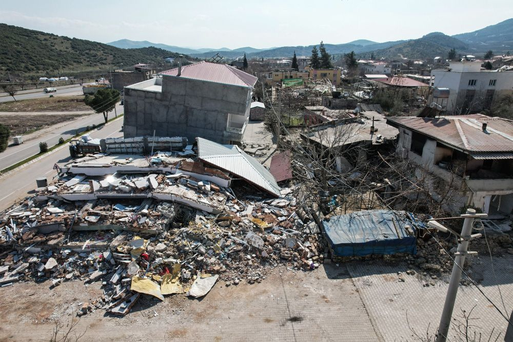 Kahramanmaraş’ta deprem sonrası bir mahalle neredeyse yok oldu! Kalanlar da ağır hasarlı...