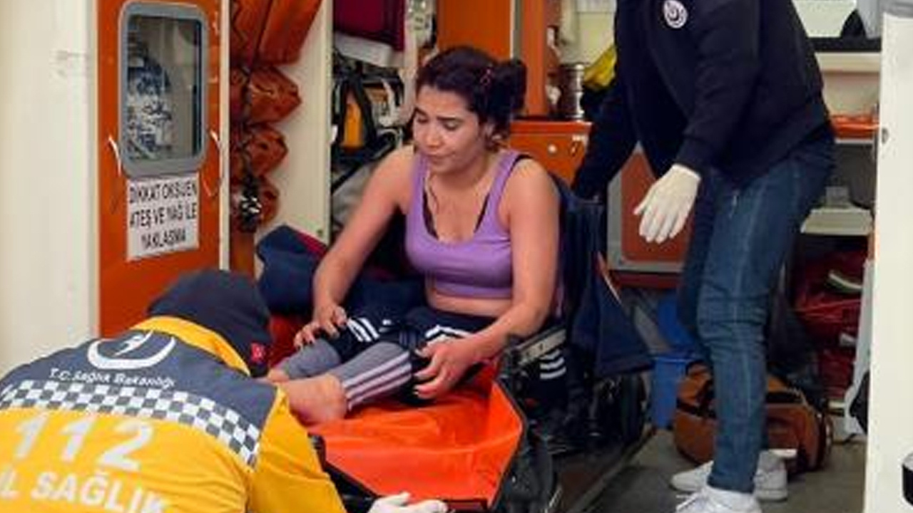 Yenikapı'da hareketli anlar! Yüzmek için denize giren kadın boğulmak üzereyken kurtarıldı