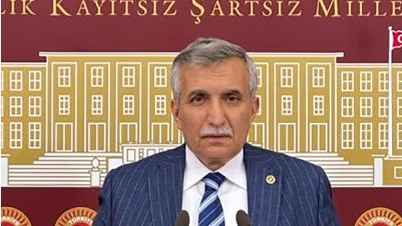 AK Partili vekil Beşiktaş kongre üyeliğinden istifa etti