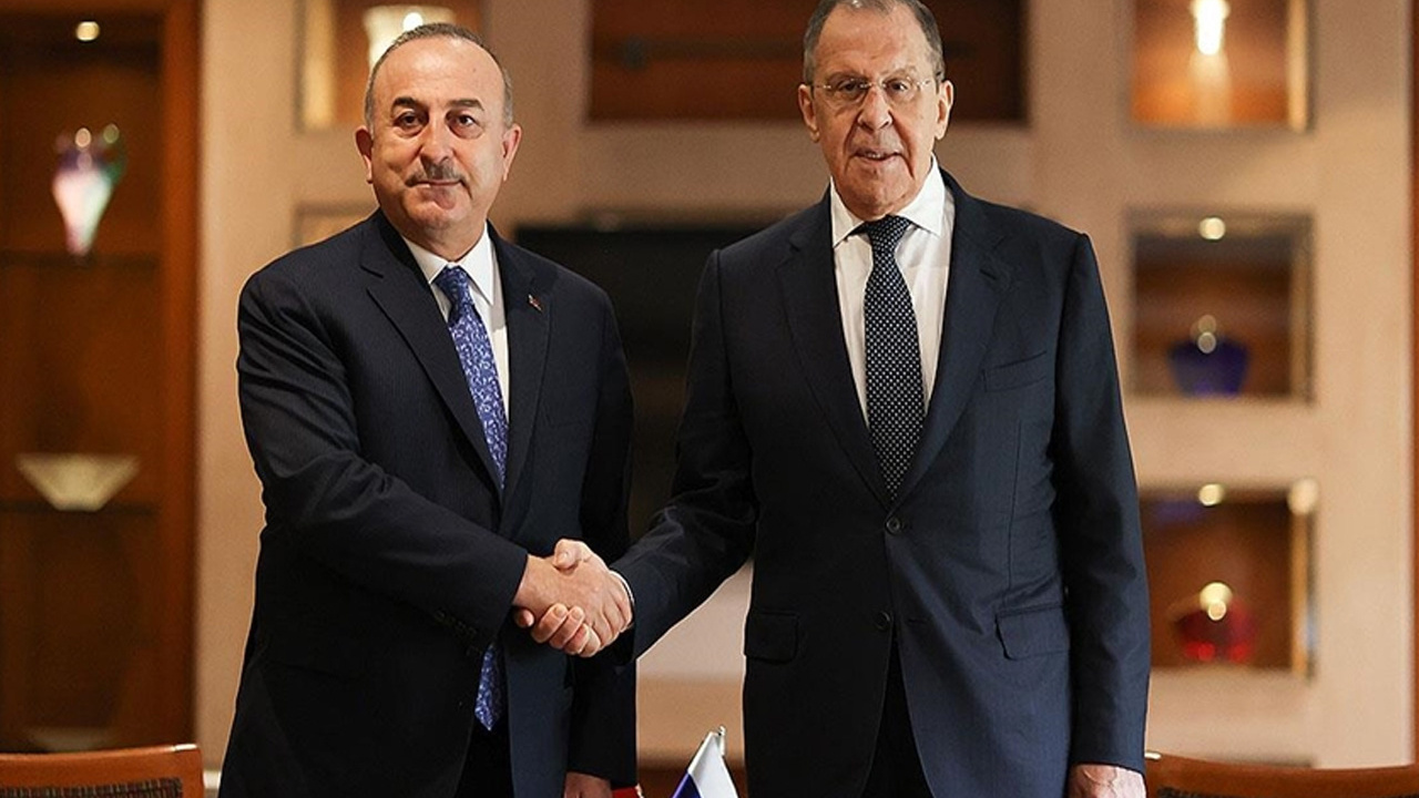 Dışişleri Bakanı Mevlüt Çavuşoğlu, Rus mevkidaşı Lavrov ile bir araya geldi