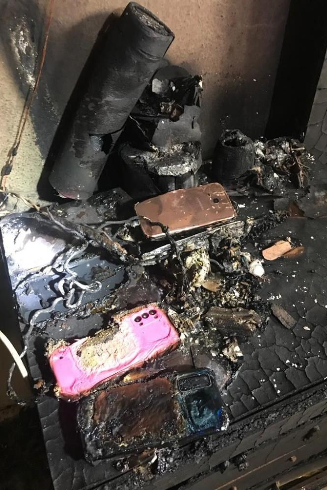 Aynı anda şarj edilen 3 cep telefonu yangın çıkardı! Dairenin pencereleri de patladı
