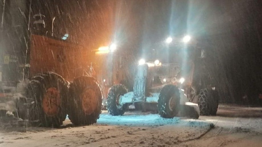 Antalya-Konya karayolunda yoğun kar yağışı: Ekipler harekete geçti