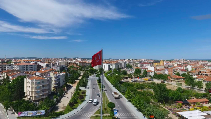 Uzmanlar deprem riski yok dedi herkes o ile akın etti! Talep çok ev yok