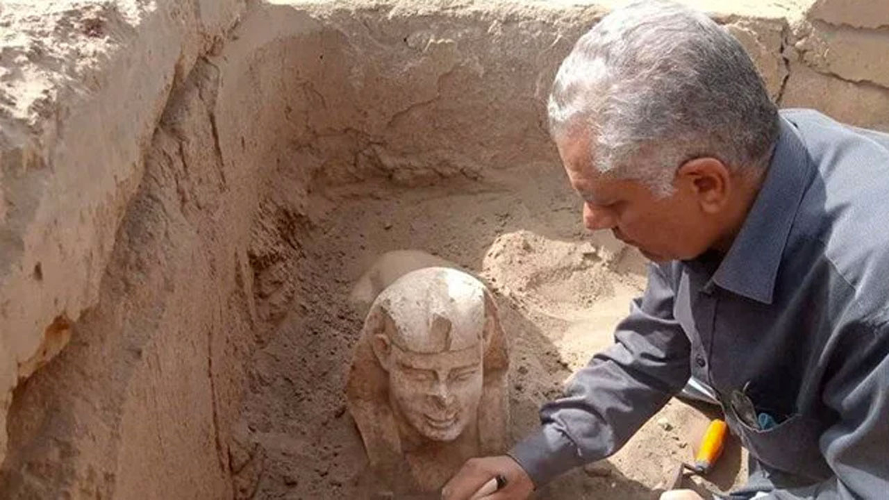 Mısır'da gülümseyen sfenks bulundu kime olduğu belli oldu
