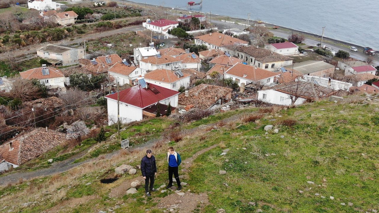 Denizden gelecek bu köyden karaya çıkacak! 'Canavar' korkusuyla yaşıyorlar: 111 yıl oldu