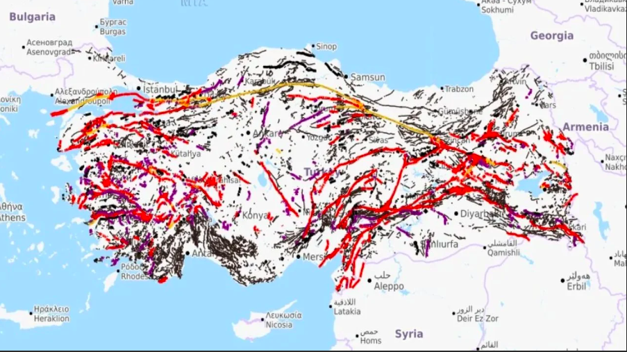 Dünyanın en hızlı hareket eden fayı buradan geçiyor! 'Diken üstünde yaşıyoruz'