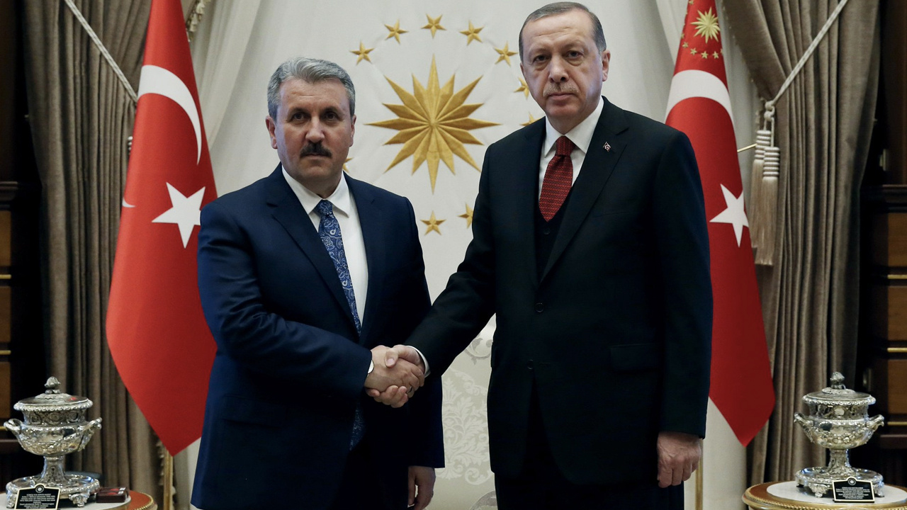 Erdoğan bugün de BBP Genel Başkanı Mustafa Destici ile görüşecek