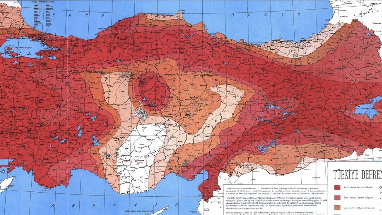 İç Anadolu'da diri fay hattı ortaya çıktı! Vatandaş diken üstünde uzmanlar açıklama yaptı