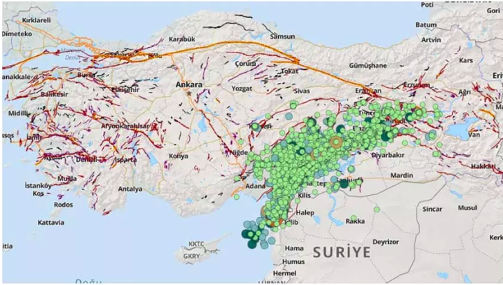İç Anadolu'da diri fay hattı ortaya çıktı! Vatandaş diken üstünde uzmanlar açıklama yaptı