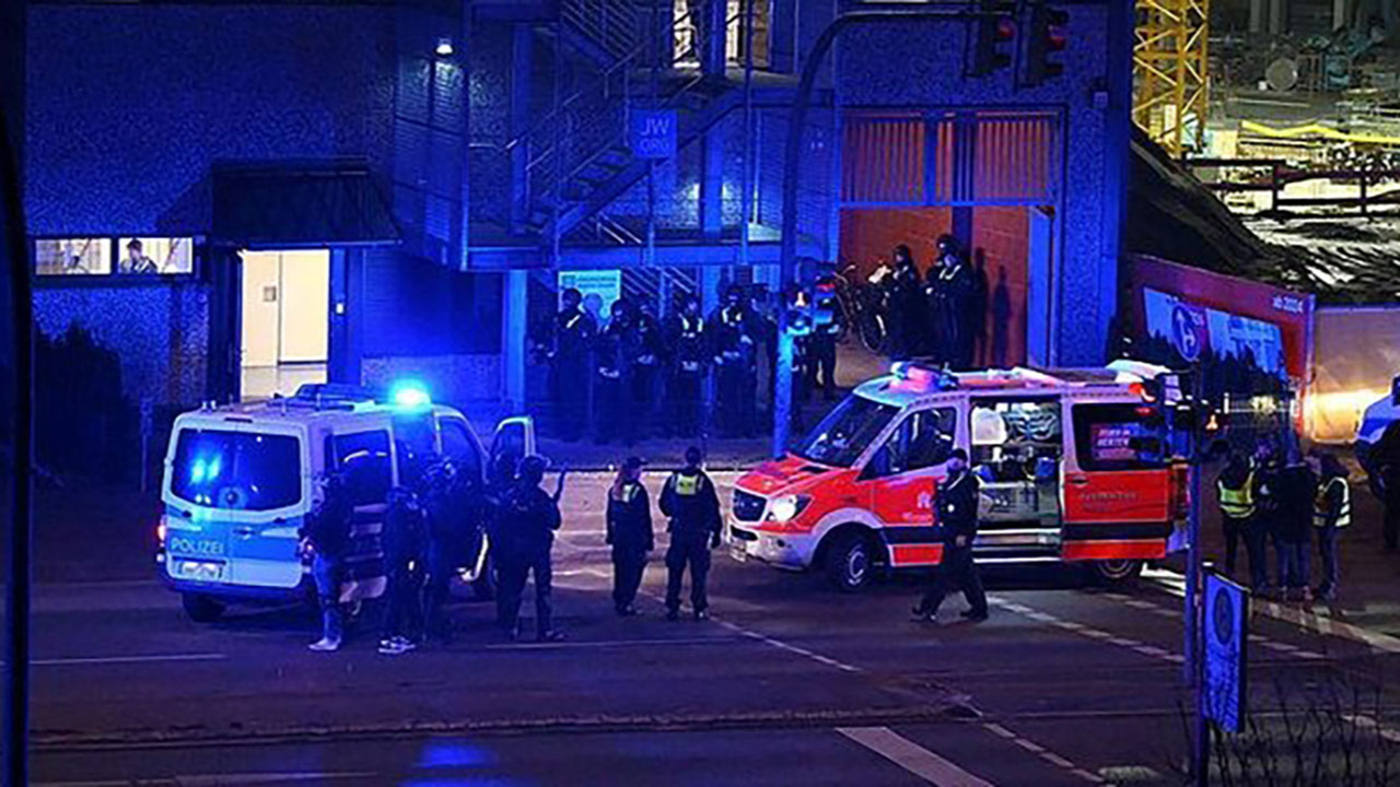Almanya'da kiliseye silahlı saldırı düzenlendi! 7 kişi öldü, 8 de yaralandı