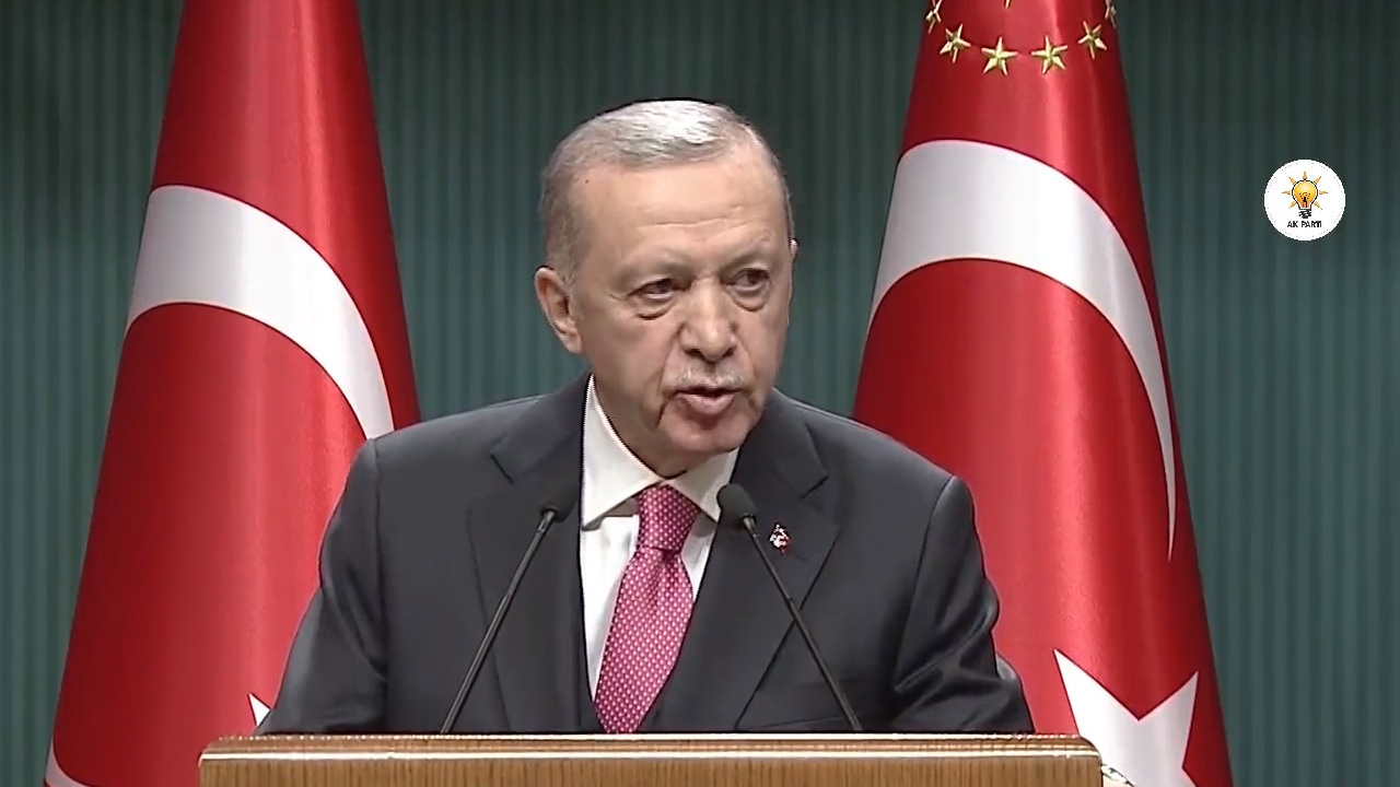 Cumhurbaşkanı Erdoğan: Seçimlerin 14 Mayıs'ta yenilenmesi kararını imzalamış bulunuyorum