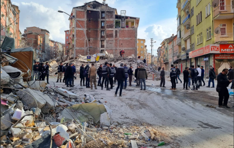 Hayvanlar depremi önceden hisseder mi Celal Şengör çok ilginç dedi anlattı