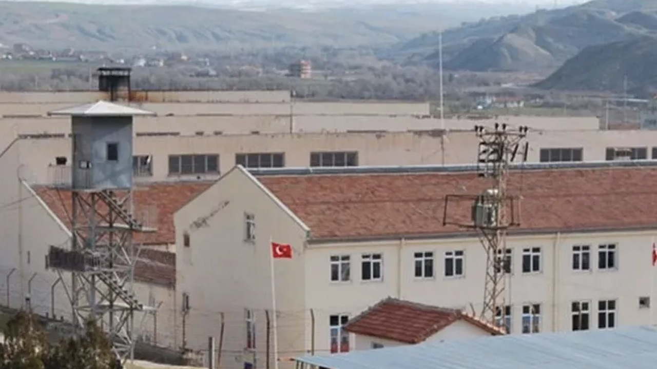 Deprem önlemleri kapsamında Çankırı'daki cezaevi boşaltıldı