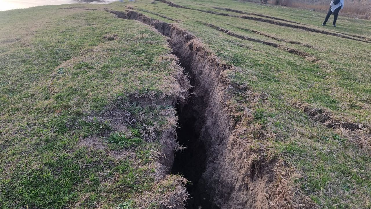 Osmaniye'deki Hemite Kalesi! Görenler telefona sarıldı fay kırıkları böyle görüntülendi