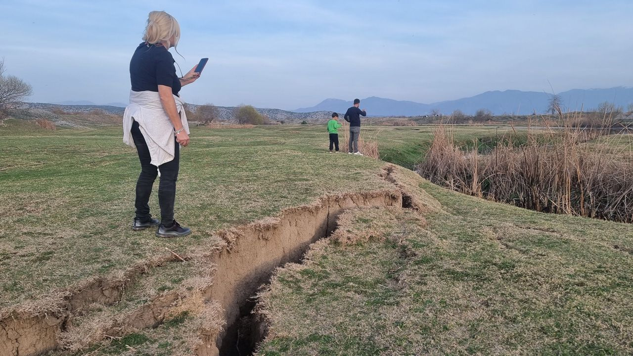 Osmaniye'deki Hemite Kalesi! Görenler telefona sarıldı fay kırıkları böyle görüntülendi