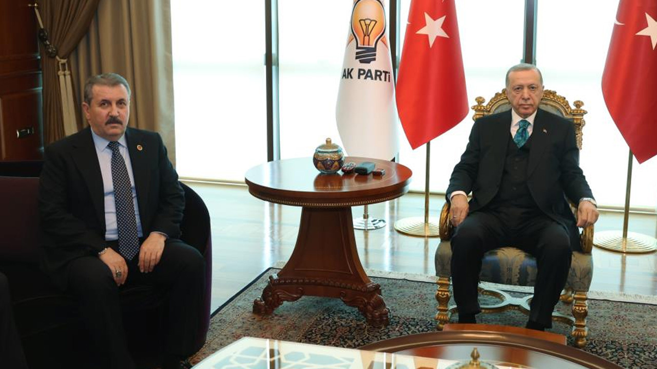 Cumhurbaşkanı Erdoğan, BBP Lideri Mustafa Destici'yi kabul etti! "Adayımız Erdoğan'dır"