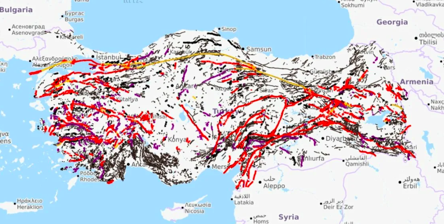 Sadece İstanbul değil 10 ili fena sarsacak! En riskli ilçeler Avcılar ve Esenyurt