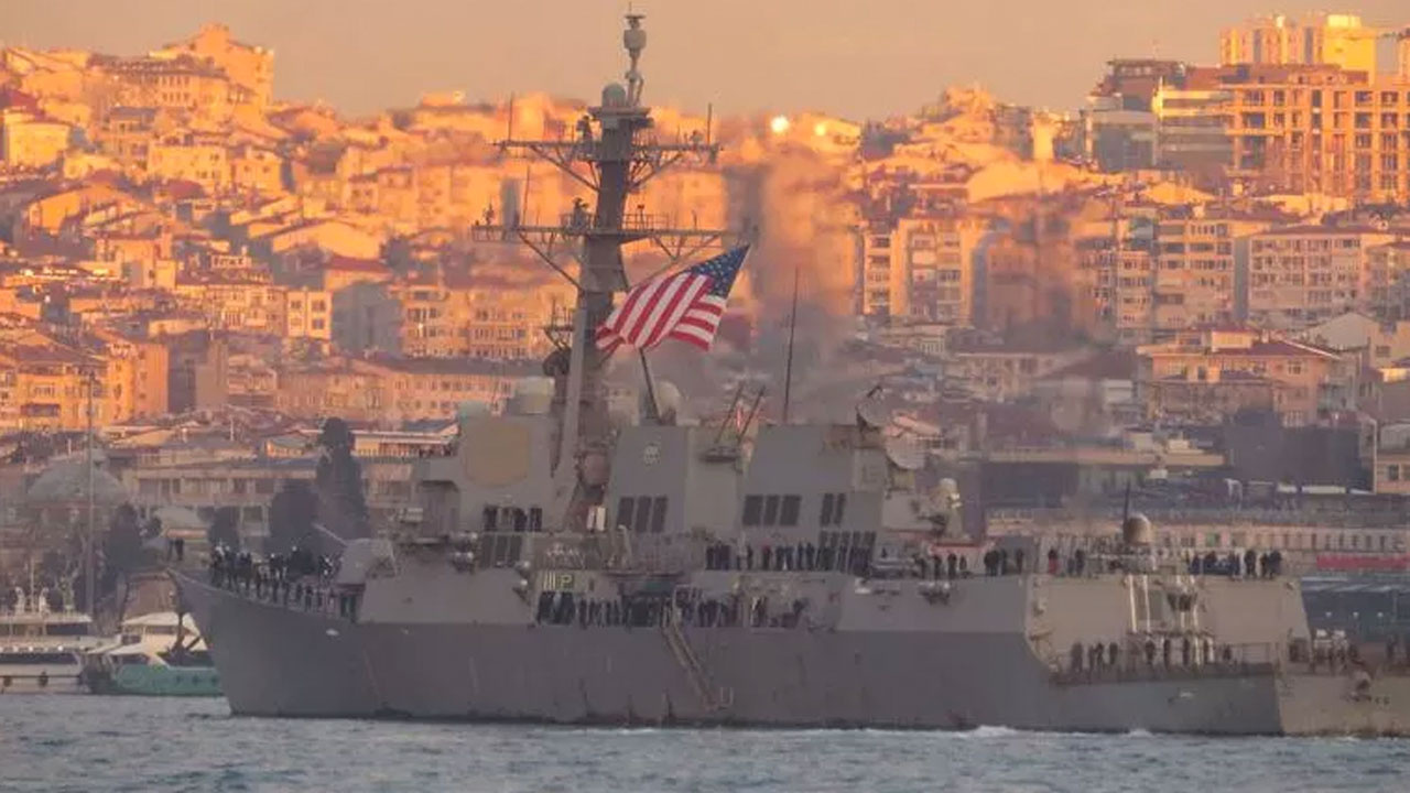 'İstanbul'a geldi Kağıthane'de deprem' oldu denilen ABD savaş gemisi Zonguldak açıklarında