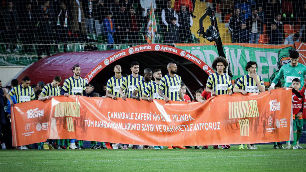 Fenerbahçe'de Jayden Oosterwolde ve Joshua King sakatlandı!