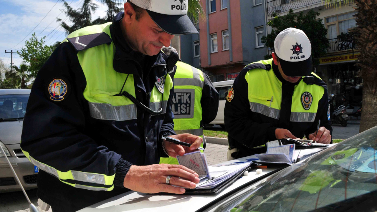 Trafik cezası olanlar dikkat! Af çıktı son tarih 31 Mayıs: Borcun yüzde 90'ı siliniyor