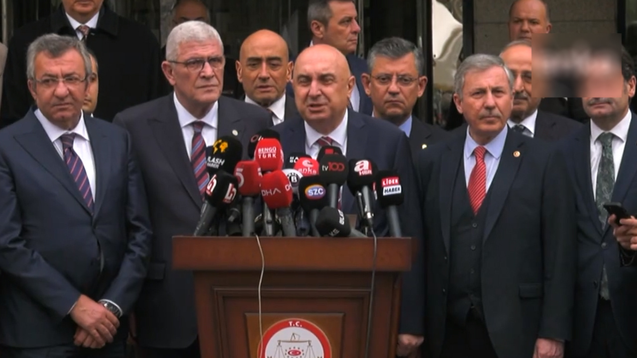 Kemal Kılıçdaroğlu'nun Cumhurbaşkanı adaylığı için YSK'ya başvuru yapıldı
