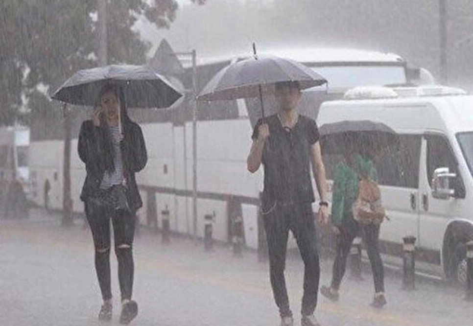 Yağmur döndü birçok şehri sağanak vuracak! İstanbul'a flaş uyarı Meteoroloji Ankara İzmir'i de dahil etti