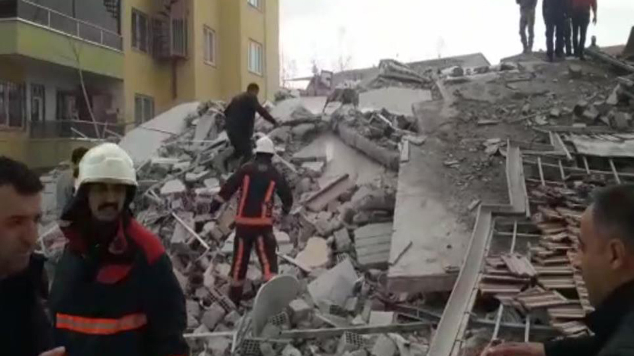 Malatya'da son dakika bina çöktü! Ekipler bölgeye sevk edildi