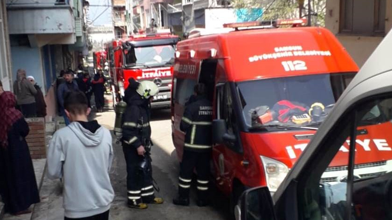 Samsun'da yangında can pazarı! 2'si bebek 3 kişiyi vatandaşlar kurtardı ama...