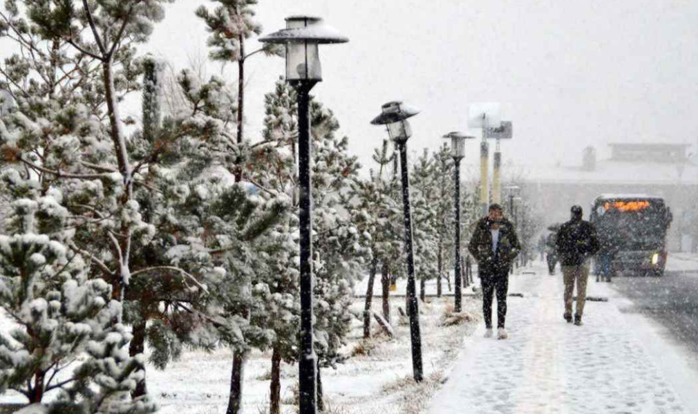 İstanbul tahmini değişti! Meteoroloji: 24 şehre kar yağışı geliyor! Ankara 5 santim kar alacak