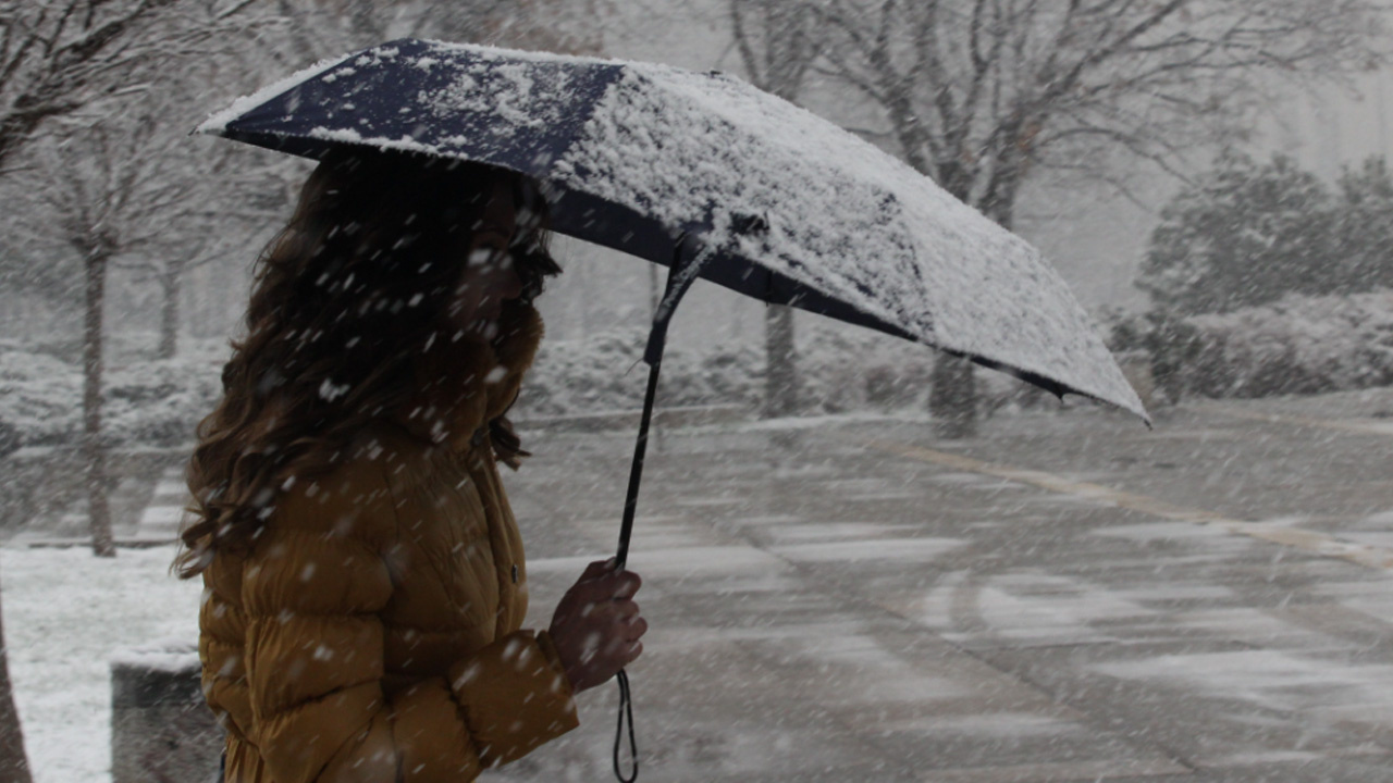 Sağanak, kar, fırtına... 54 şehre kritik uyarı! Meteoroloji o listeyi paylaştı: İstanbul, İzmir, Ankara...