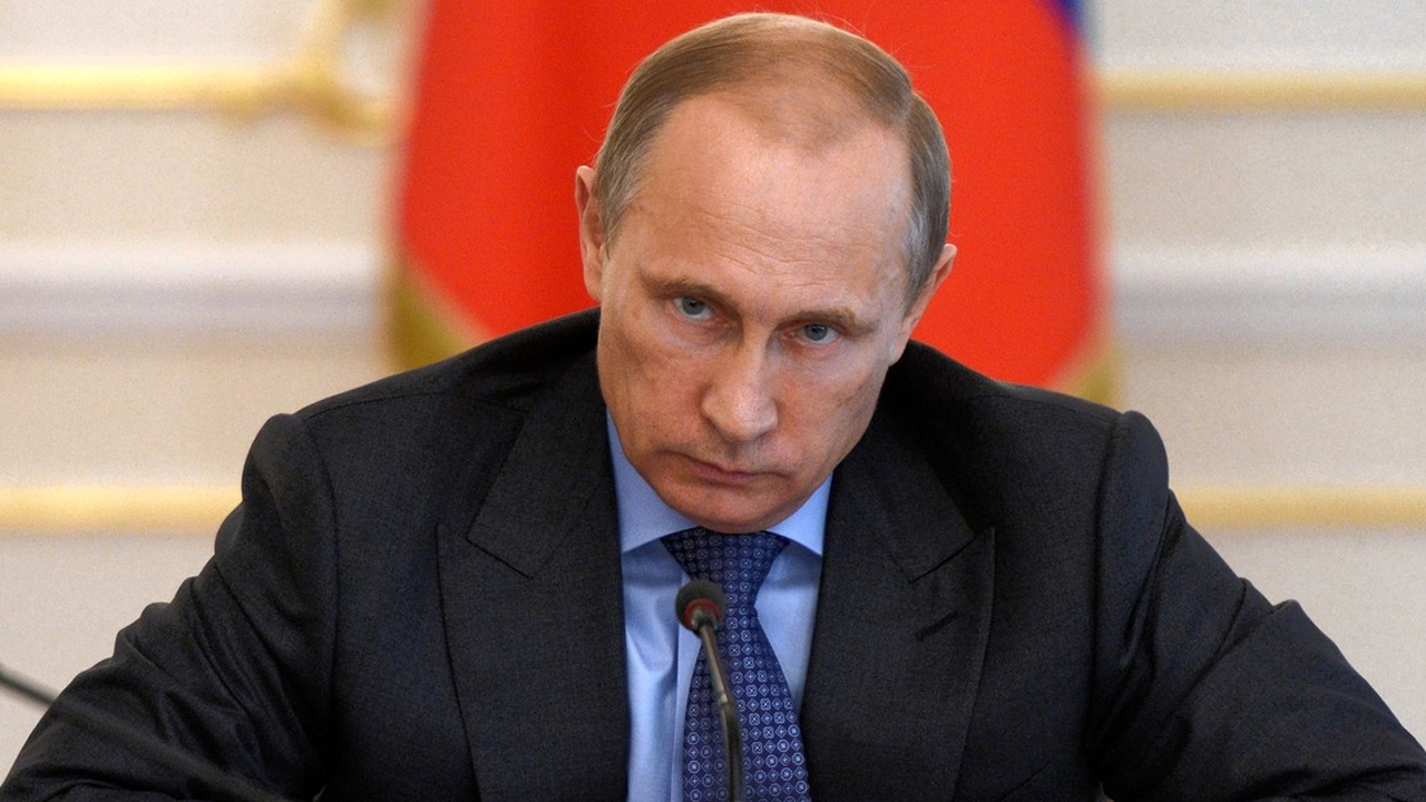 Putin görünce çıldırdı deniyor! Uygunsuz görüntüleri ifşa olan Rus yetkili için şoke eden karar