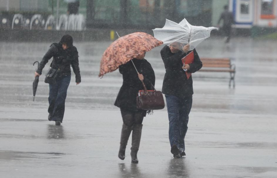 Bu saate çok dikkat edin: İstanbul'a kuvvetli yağış geliyor! Meteoroloji uzmanları uyardı