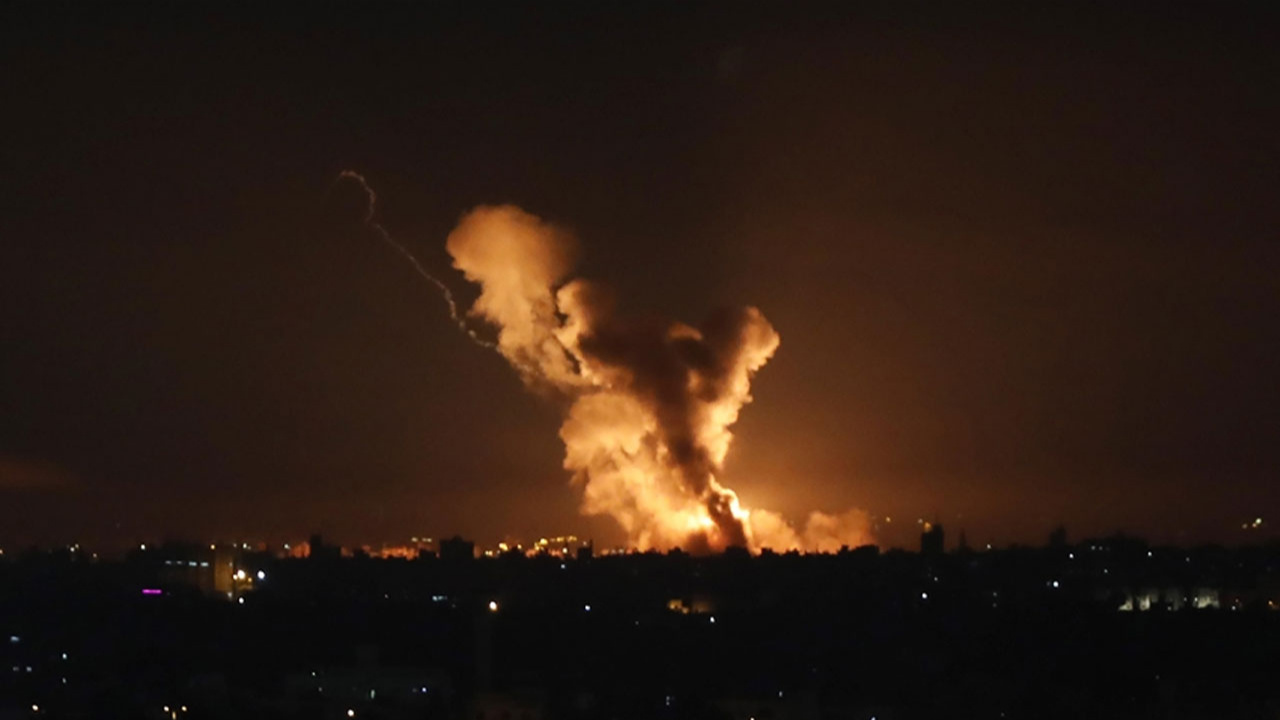 İsrail ordusu Lübnan ve Gazze'ye saldırıyor