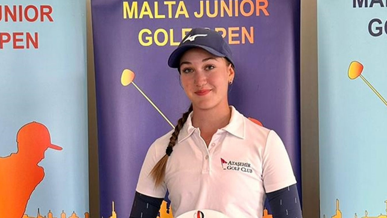 Deniz Sapmaz, Malta Junior Open'da genç kızlar şampiyonu oldu