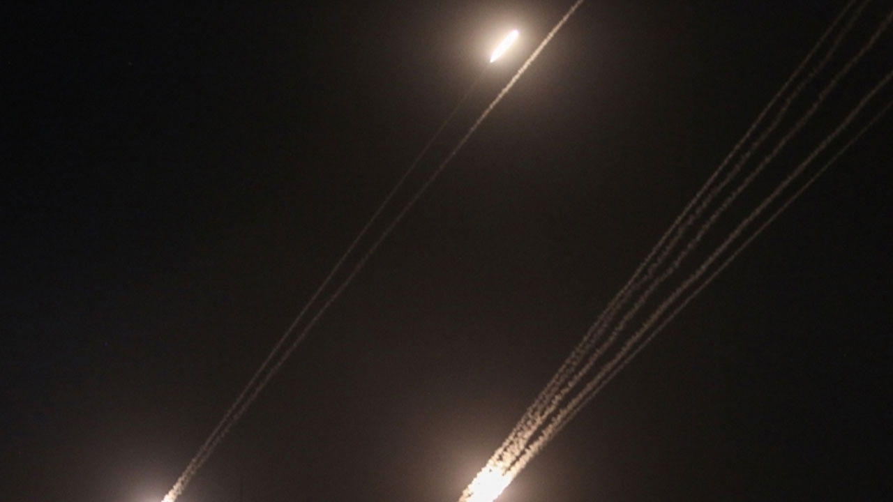 İsrail, Suriye'ye saldırmaya devam ediyor