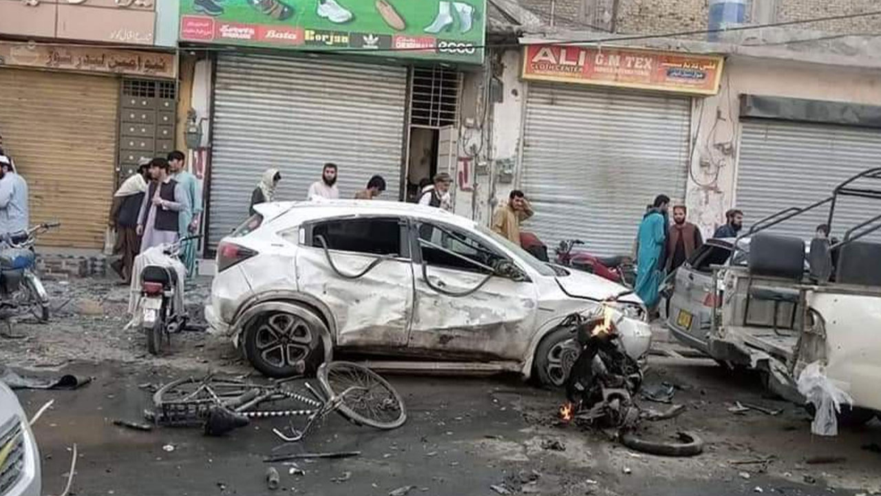 Pakistan'da pazarda patlama: 4 ölü, 11 yaralı