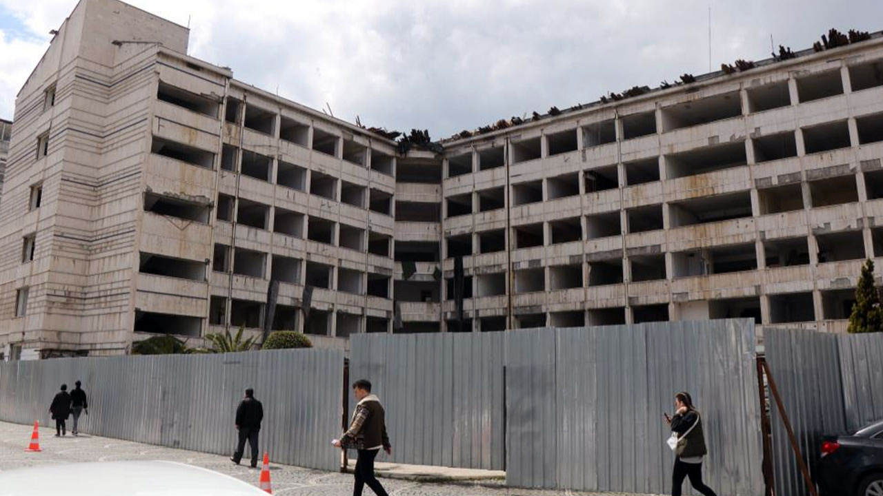 Samsun Büyükşehir Belediyesi binası yıkılacak