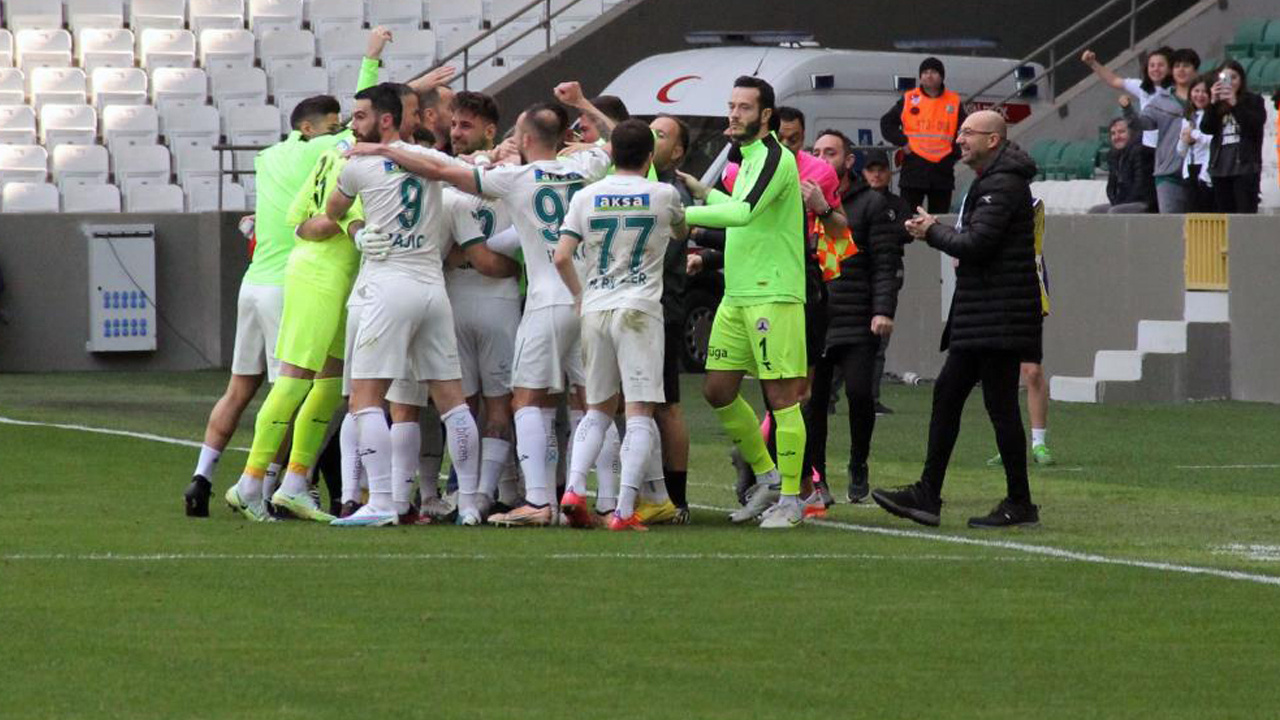 Giresunspor Sivasspor'a tek attı 3 aldı! 11 maçlık galibiyet hasreti son buldu