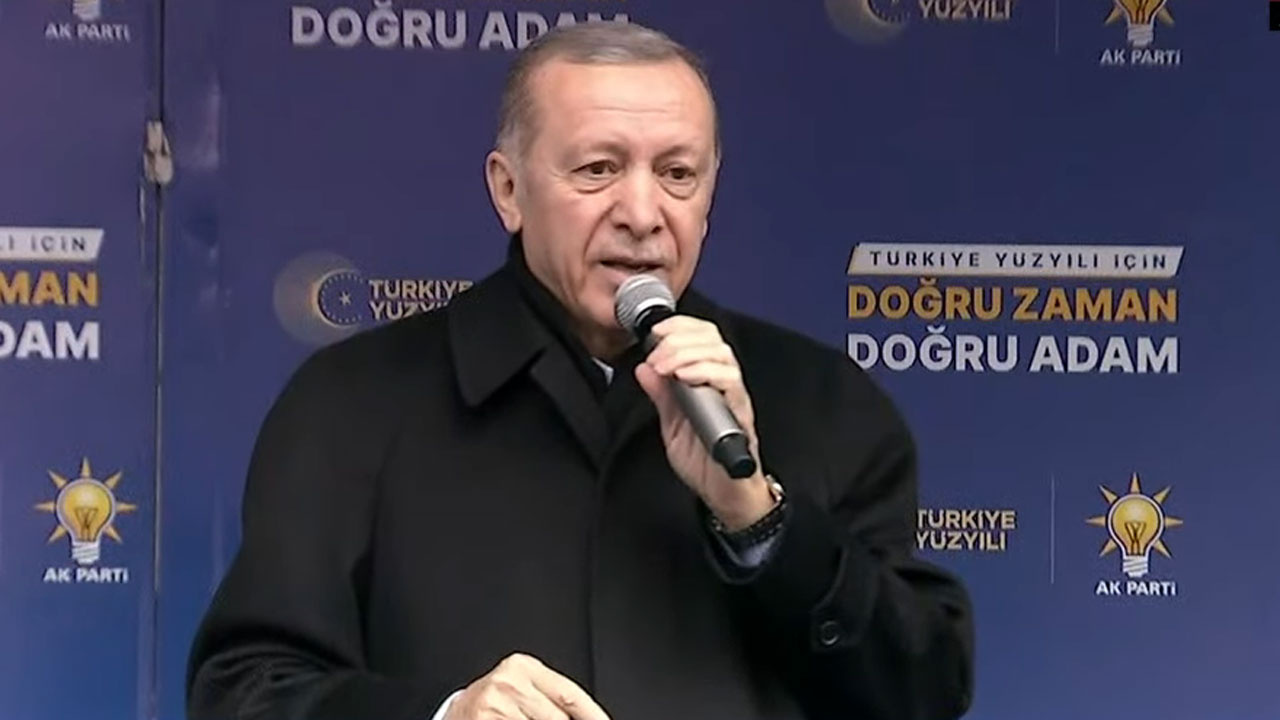 Cumhurbaşkanı Erdoğan'dan muhalefete tepki: Gördükçe kuduruyorlar