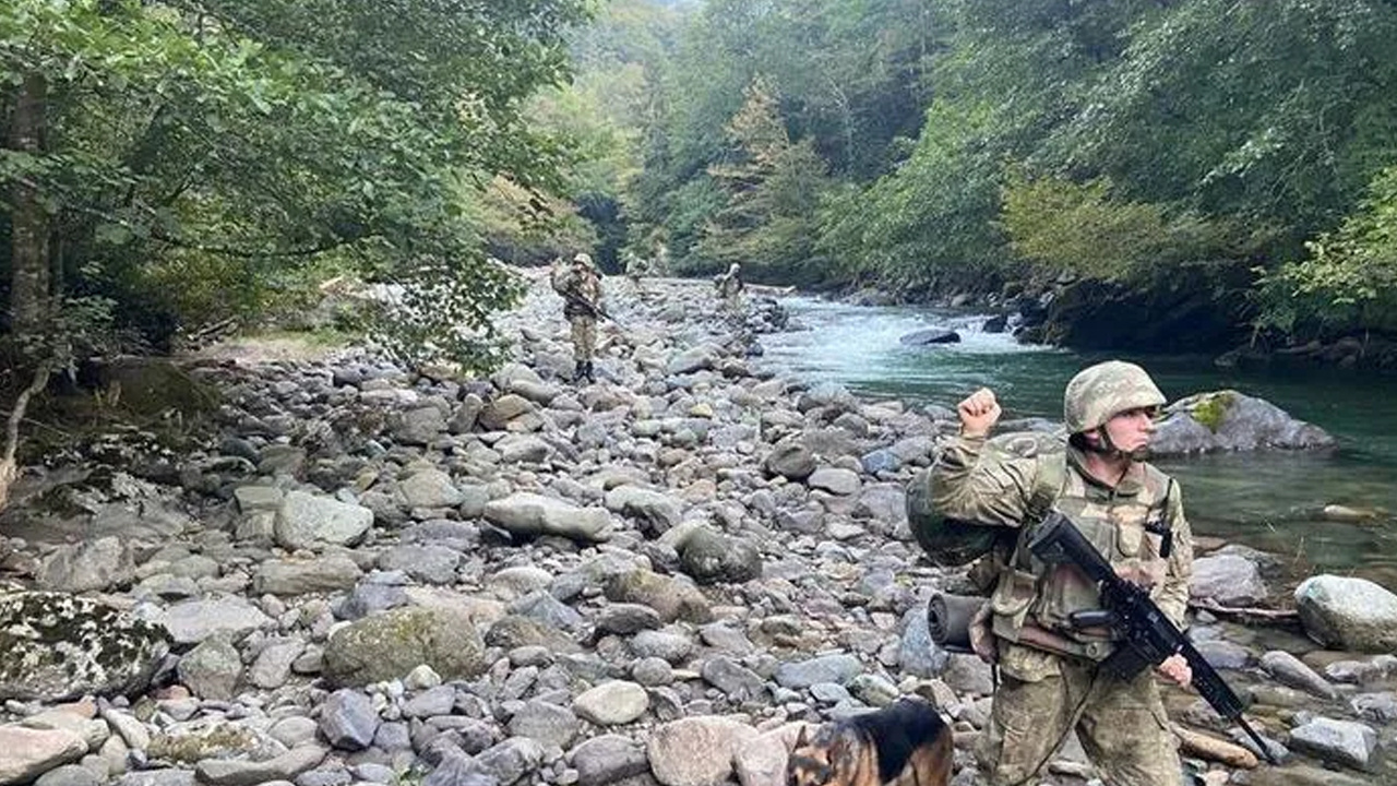 Yunanistan'dan Türkiye'ye sızmaya çalışan 19 kişi yakalandı!