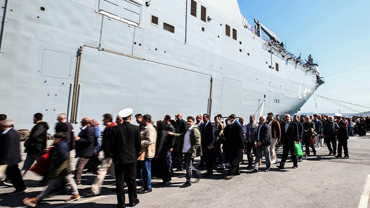 TCG Anadolu gemisine ziyaretçi akını: 5 günde 61 bin 231 kişi ziyaret etti!