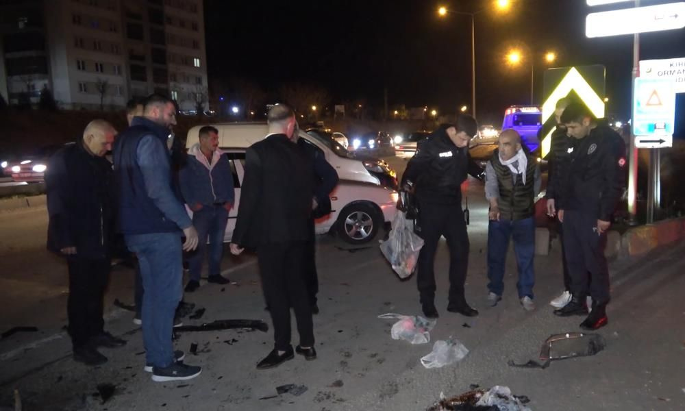 Bayram trafiğini birbirine kattı! Alkollü vatandaş 4 araca kaza yaptırdı: 3 yaralı