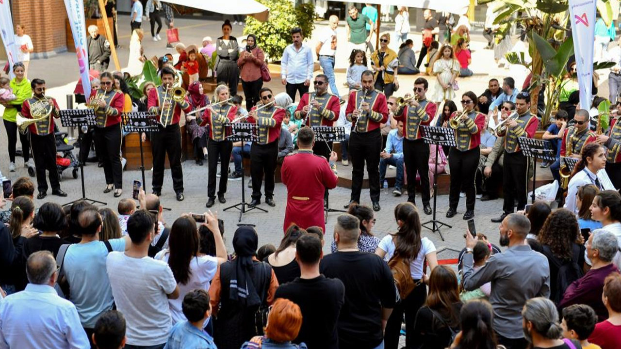 Mersin'de 23 Nisan'a özel 'Çocuk Şarkıları' etkinliği düzenlendi